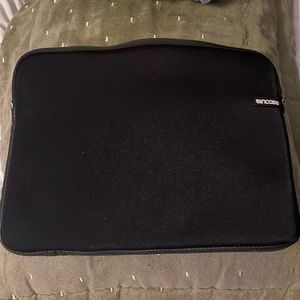 Incase Laptop Sleeve